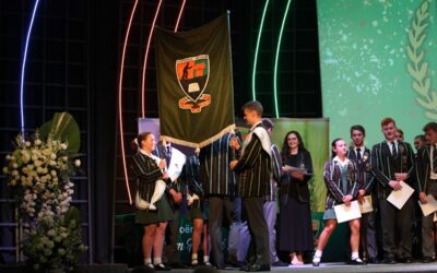‘n Aand van balkies en trofees – BAIE balkies en trofees!