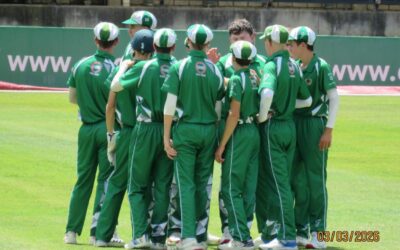 Eerste krieketspan bereik groot hoogtes